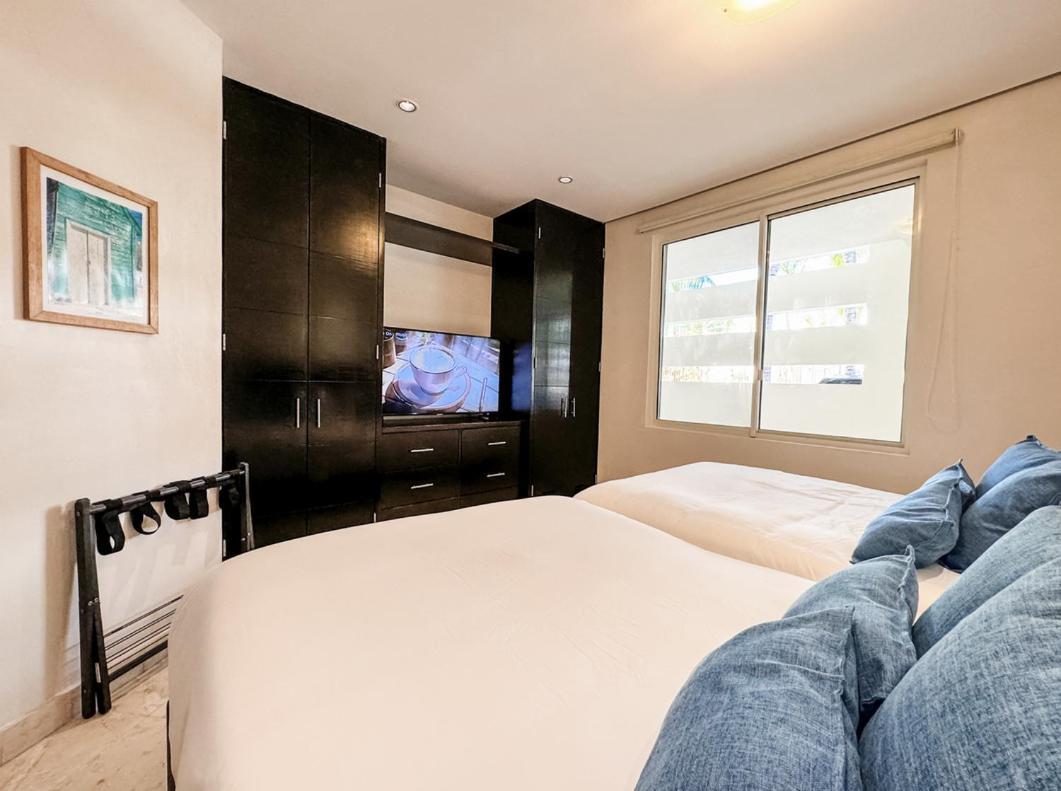 The Elements 2 Bedrooms Beachfront Apartamento *