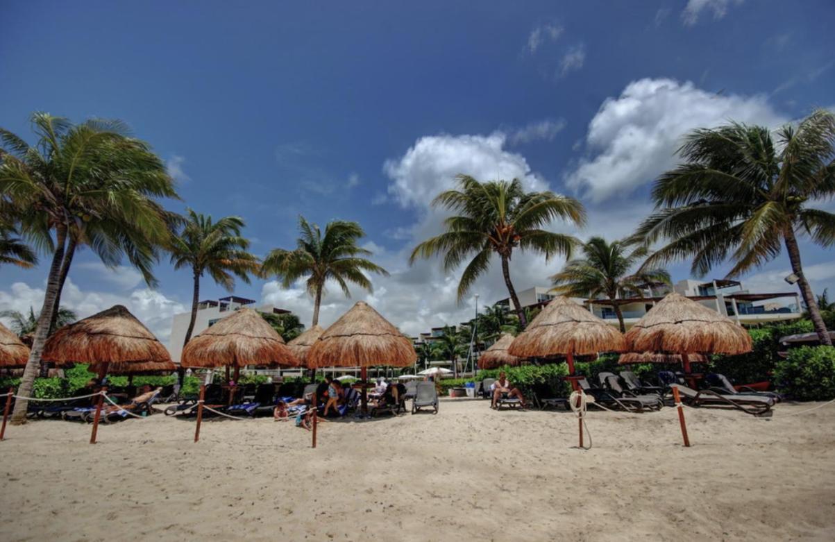 The Elements 2 Bedrooms Beachfront Apartamento Playa del Carmen