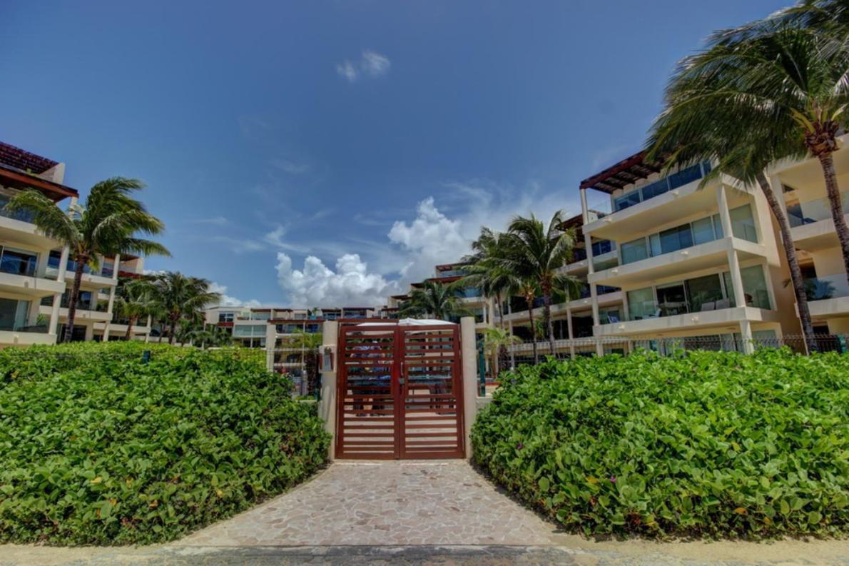 The Elements 2 Bedrooms Beachfront Apartamento Playa del Carmen