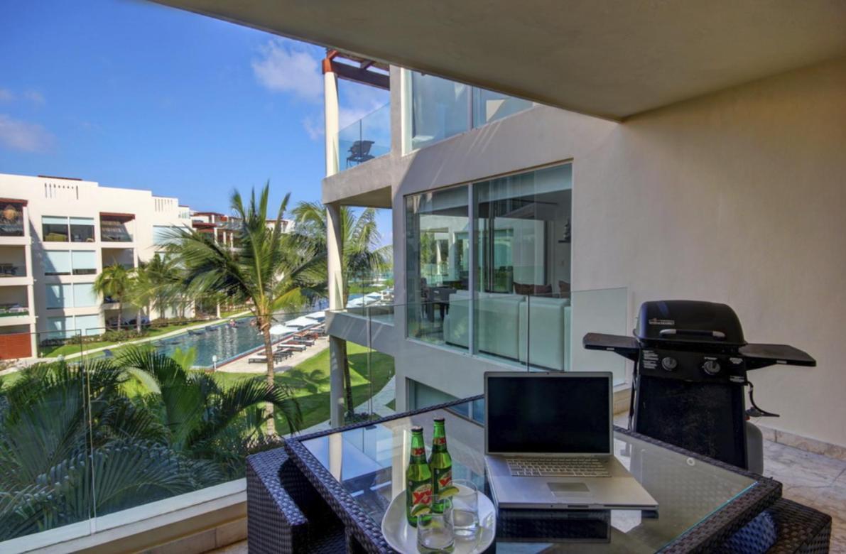 The Elements 2 Bedrooms Beachfront Apartamento Playa del Carmen